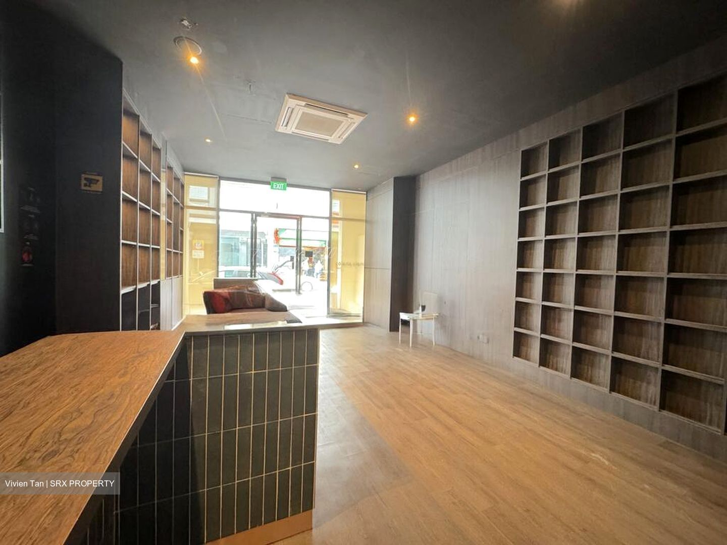 Smith Street (D1), Retail #513578181